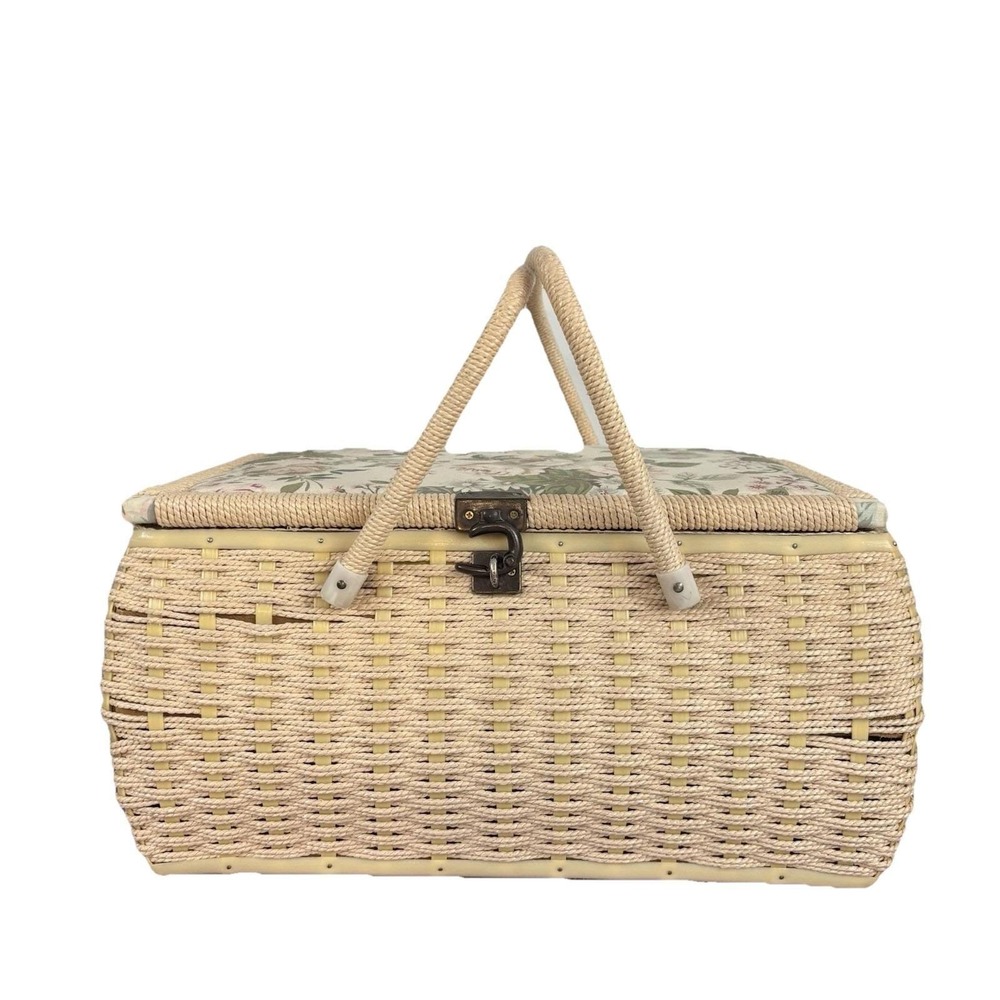 Vintage Wicker floral Sewing Storage Basket 2 handle cottagecore shabby‎ chic